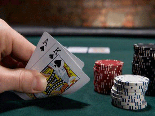 Apa itu permainan lunak poker?